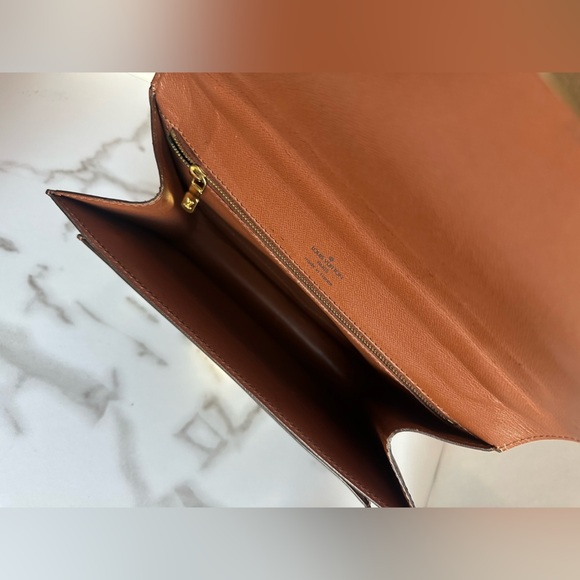 Authentic LOUIS VUITTON Monogram Monceau 26
Hand Bag 2way - Picture 9 of 14